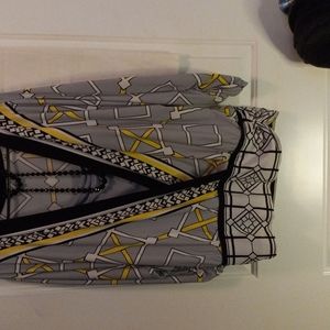Alfani printed  Grey,yellow,white blouse.used